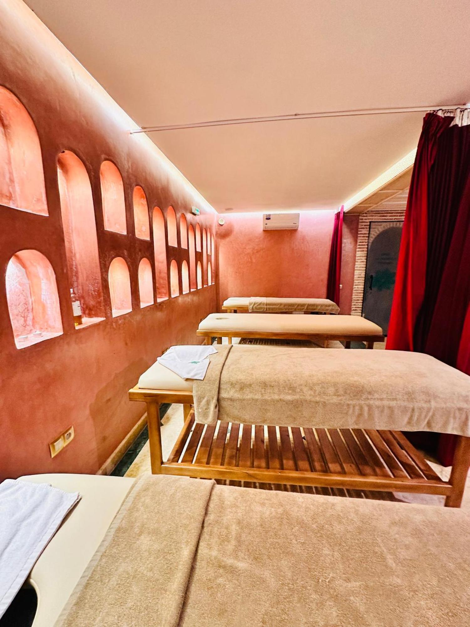 Dar Al-Famila Hamam & Spa マラケシュ エクステリア 写真